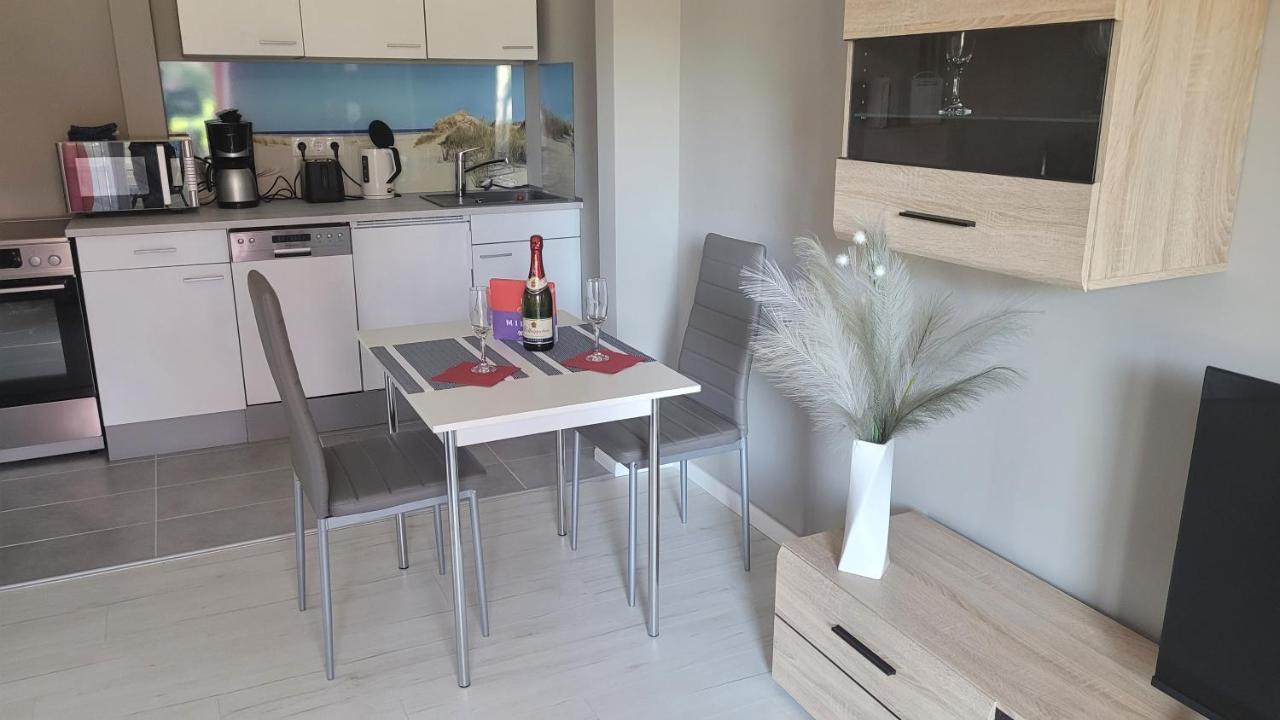 Windsbraut, Terrassenwohnung Wlan, Parkplatz * Büsum